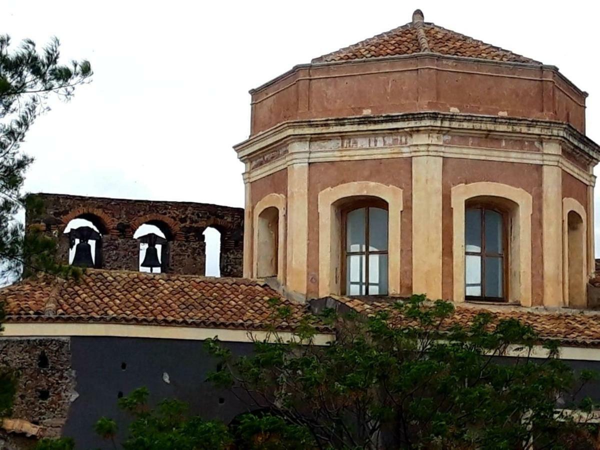 Casa Vacanza Curro Catania Bagian luar foto