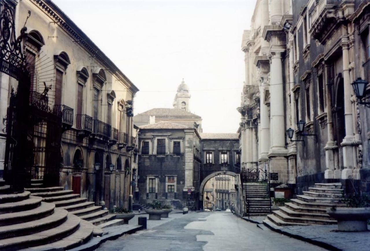 Casa Vacanza Curro Catania Bagian luar foto